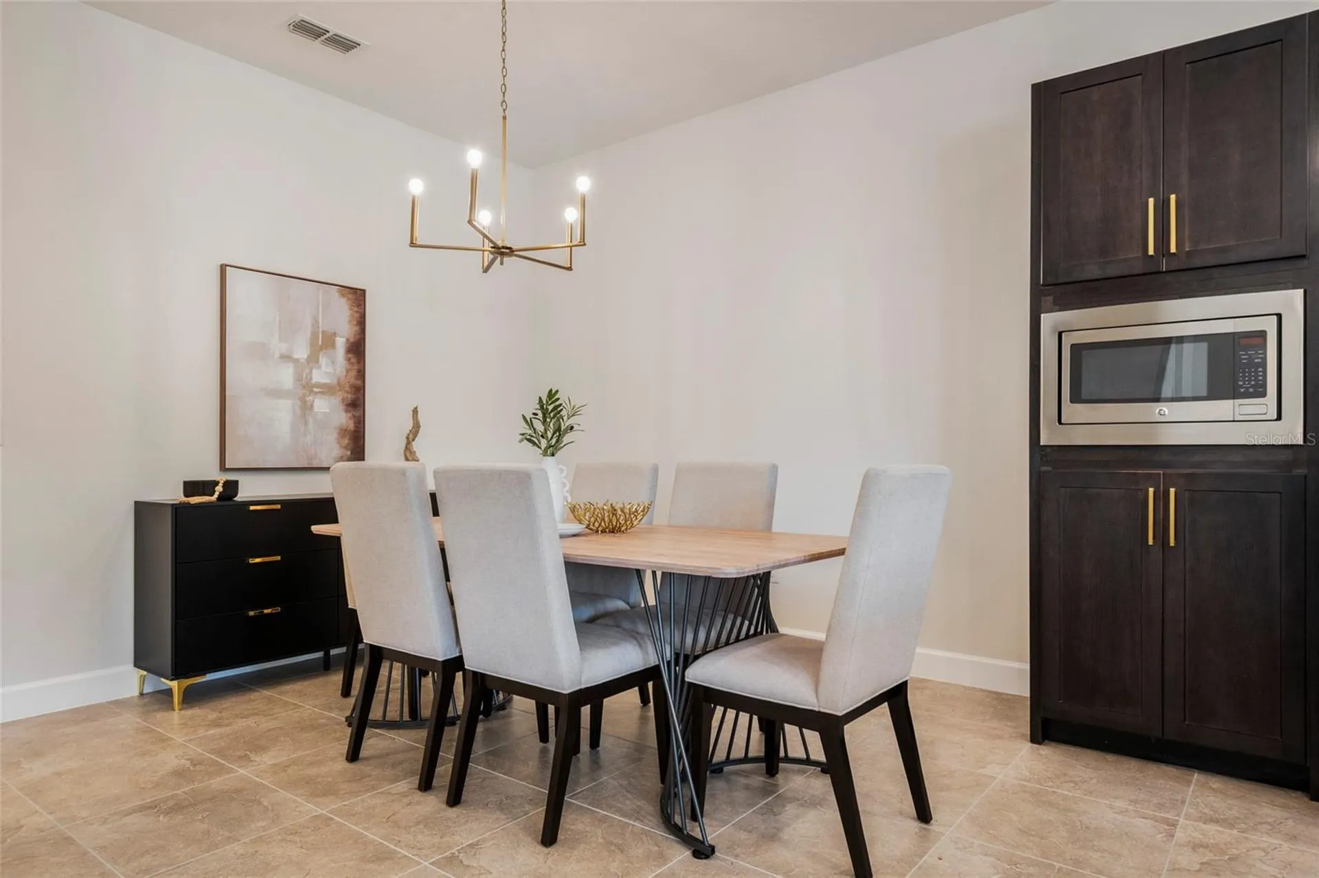 9037 Laureate Boulevard Orlando FL 32827
