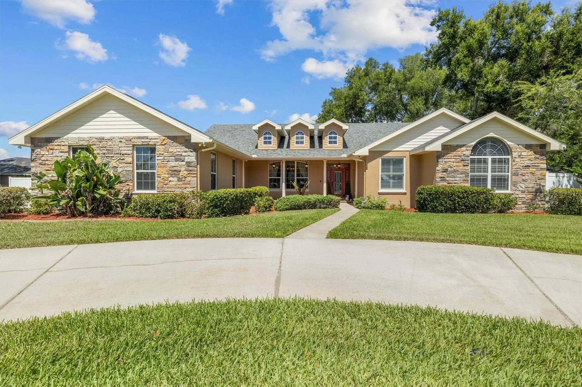 615 N Oak Avenue Fort Meade FL 33841