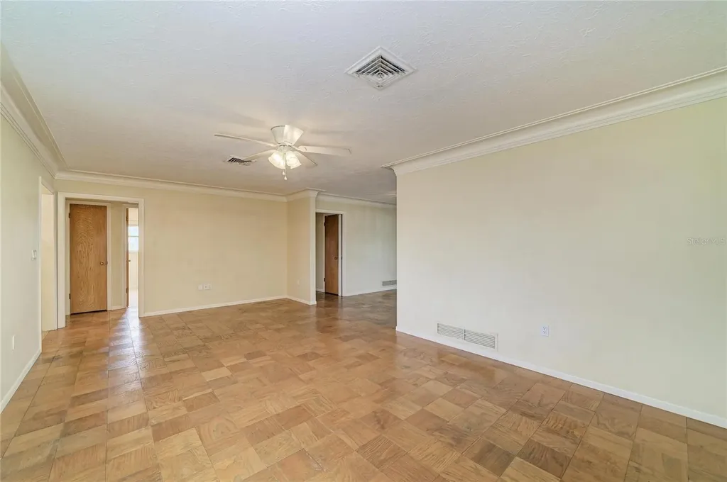 2615 Sheridan Drive Sarasota FL 34239