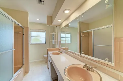 2615 Sheridan Drive Sarasota FL 34239