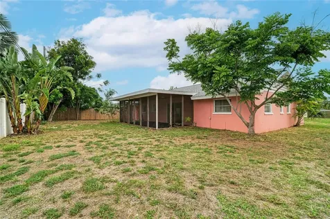2615 Sheridan Drive Sarasota FL 34239