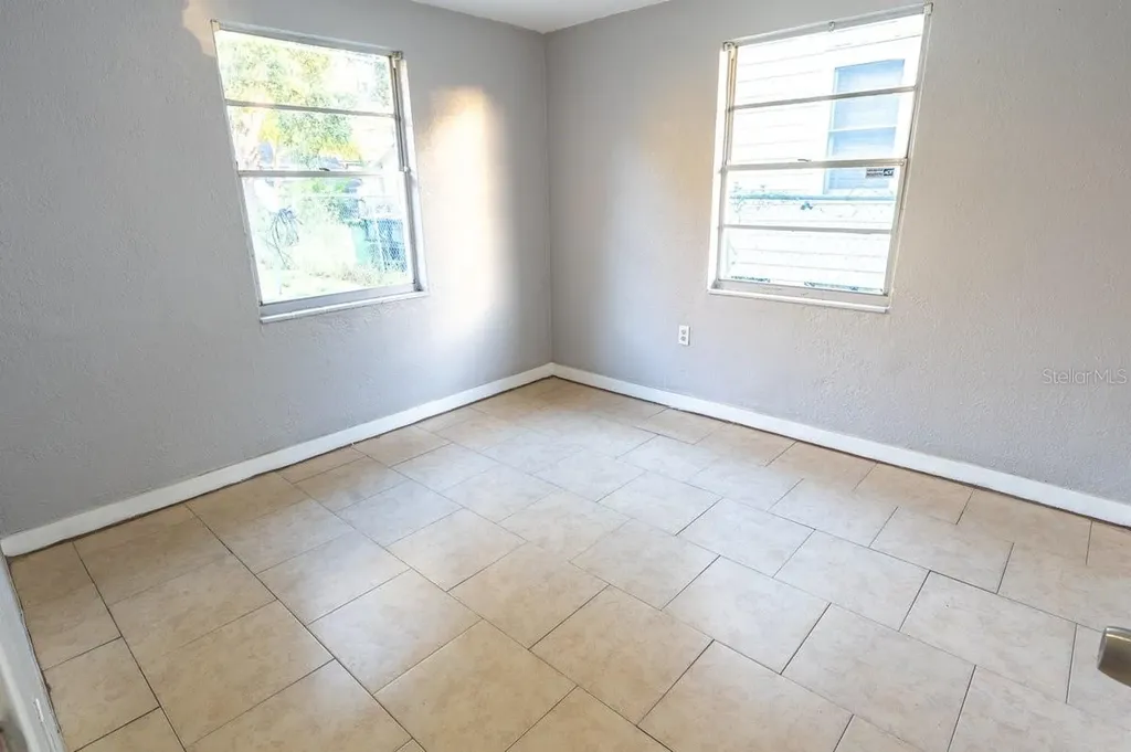 8623 N Willow Avenue Tampa FL 33604