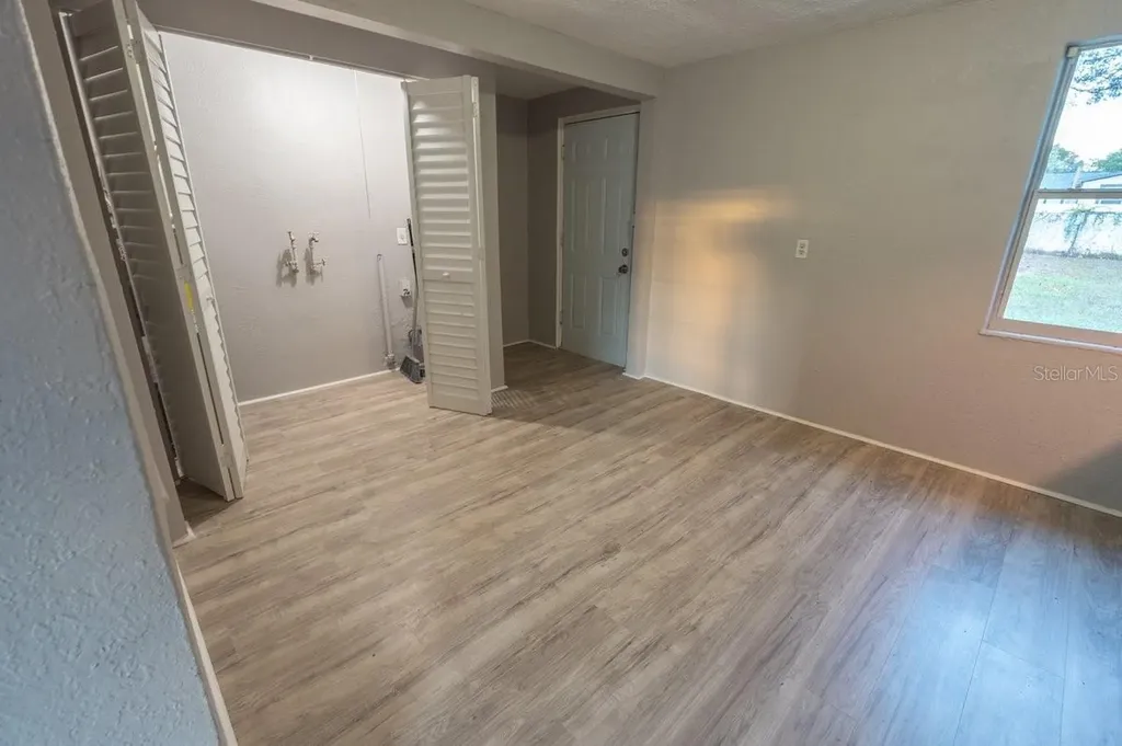 8623 N Willow Avenue Tampa FL 33604