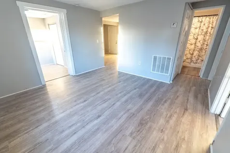 8623 N Willow Avenue Tampa FL 33604