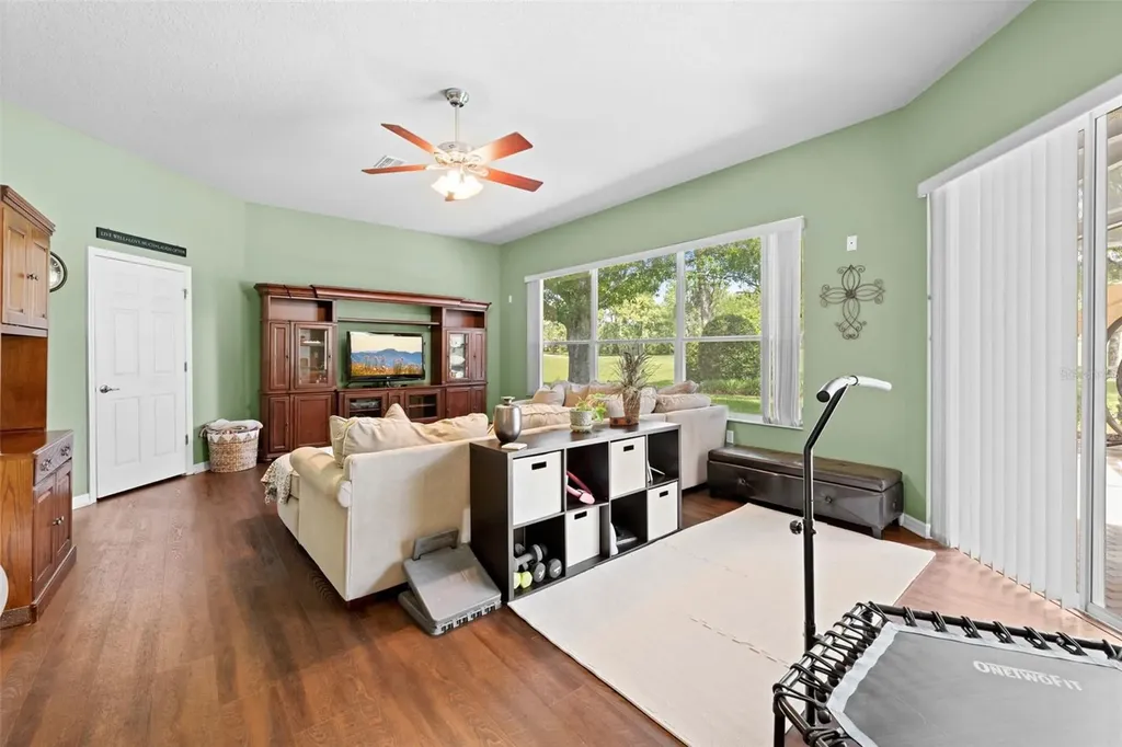 Spring Hill FL 34609