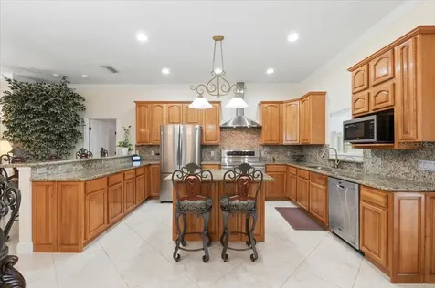 866 Saint Anne Shrine Road Lake Wales FL 33898