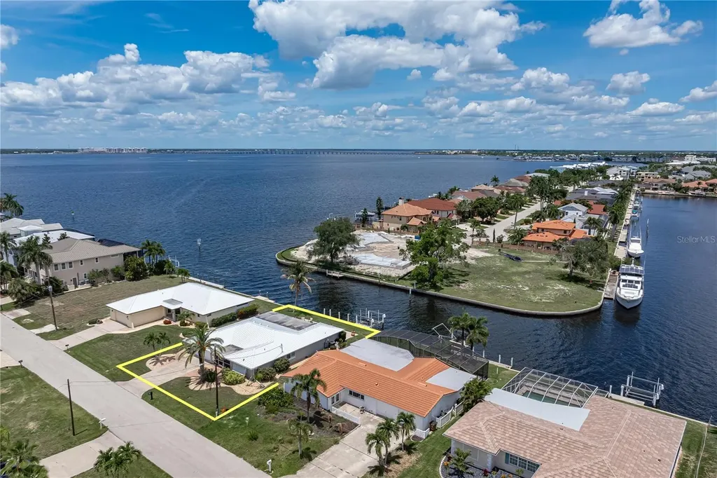 2211 Palm Tree Drive Punta Gorda FL 33950