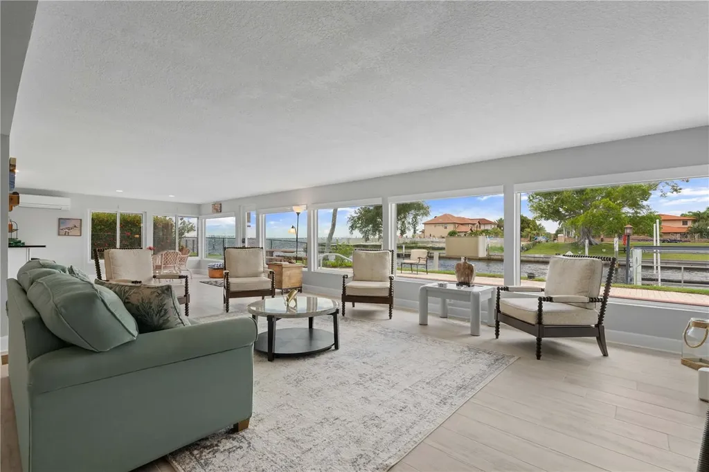 2211 Palm Tree Drive Punta Gorda FL 33950