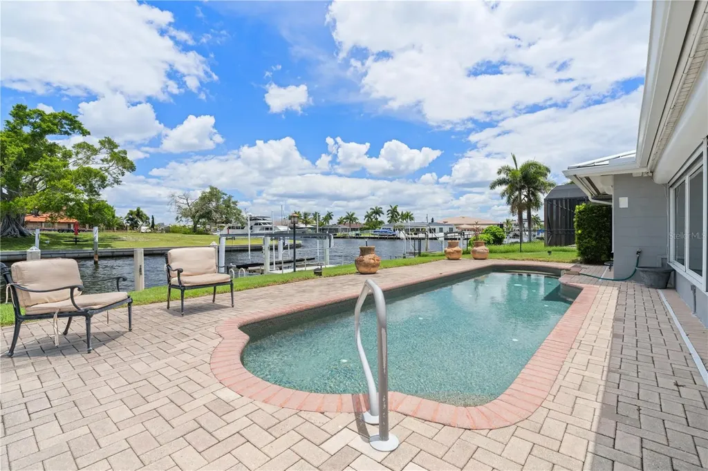 2211 Palm Tree Drive Punta Gorda FL 33950