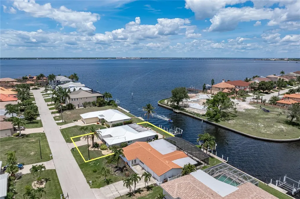 2211 Palm Tree Drive Punta Gorda FL 33950