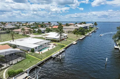2211 Palm Tree Drive Punta Gorda FL 33950