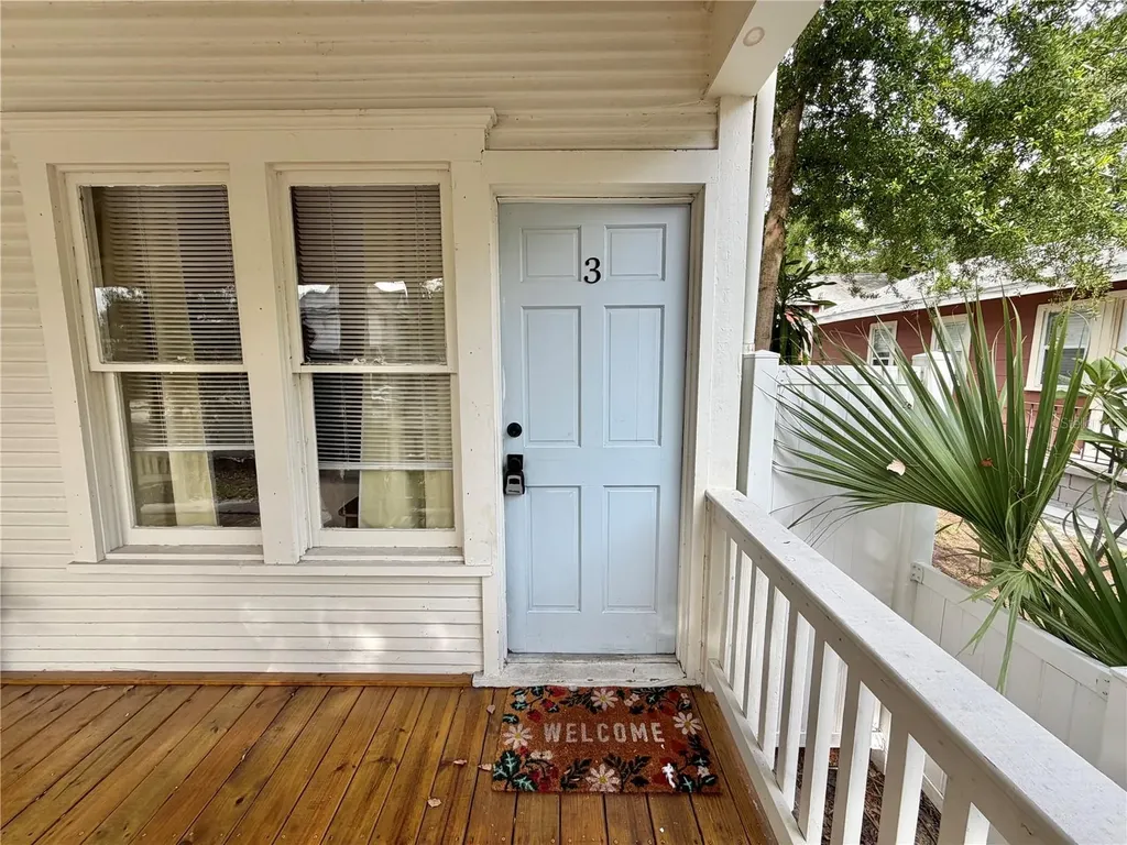 819 11th Street N St Petersburg FL 33705