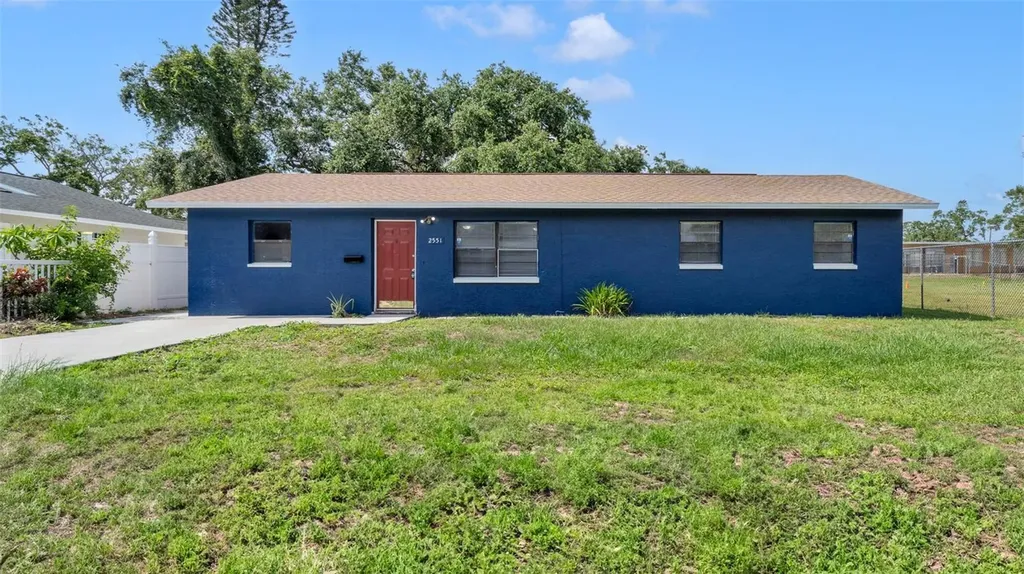 2551 26th Avenue S St Petersburg FL 33712