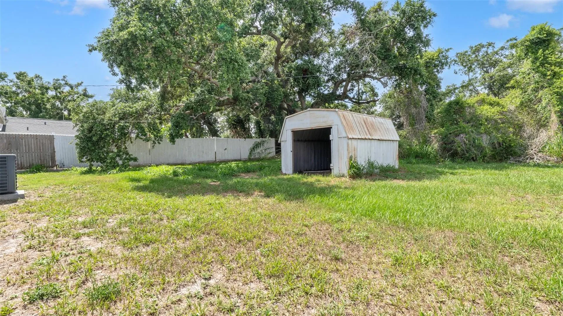 2551 26th Avenue S St Petersburg FL 33712