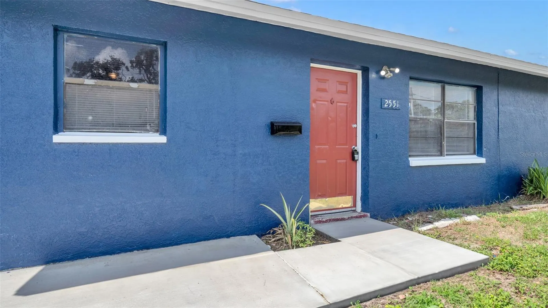 2551 26th Avenue S St Petersburg FL 33712