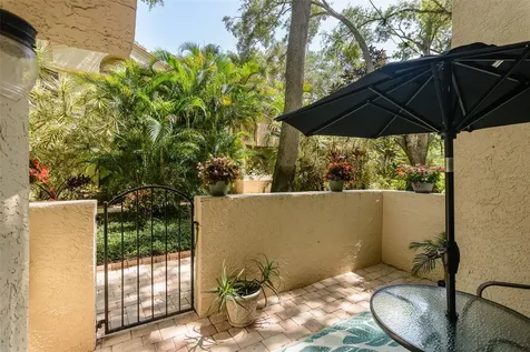 209 Los Prados Drive Safety Harbor FL 34695