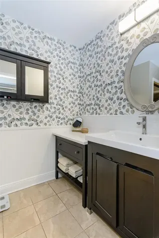 209 Los Prados Drive Safety Harbor FL 34695