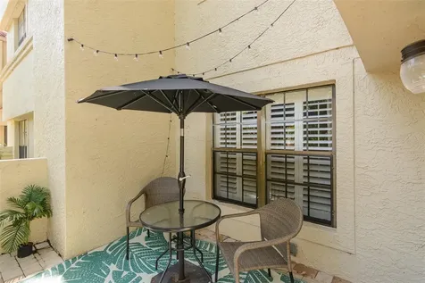 209 Los Prados Drive Safety Harbor FL 34695