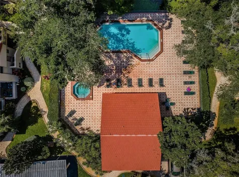 209 Los Prados Drive Safety Harbor FL 34695