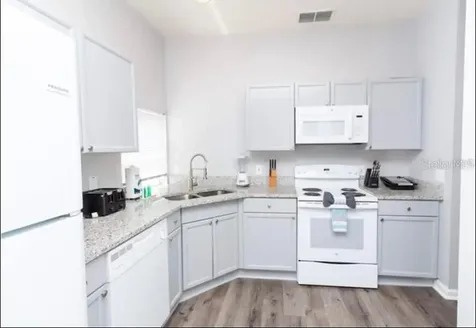 8121 Fan Palm Way Kissimmee FL 34747