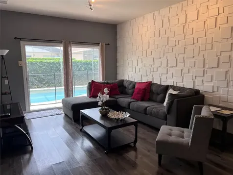 8121 Fan Palm Way Kissimmee FL 34747