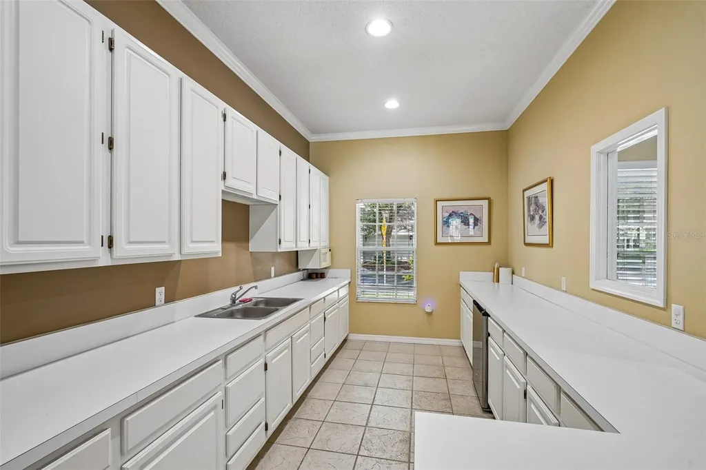 10000 SW 52nd Avenue Gainesville FL 32608