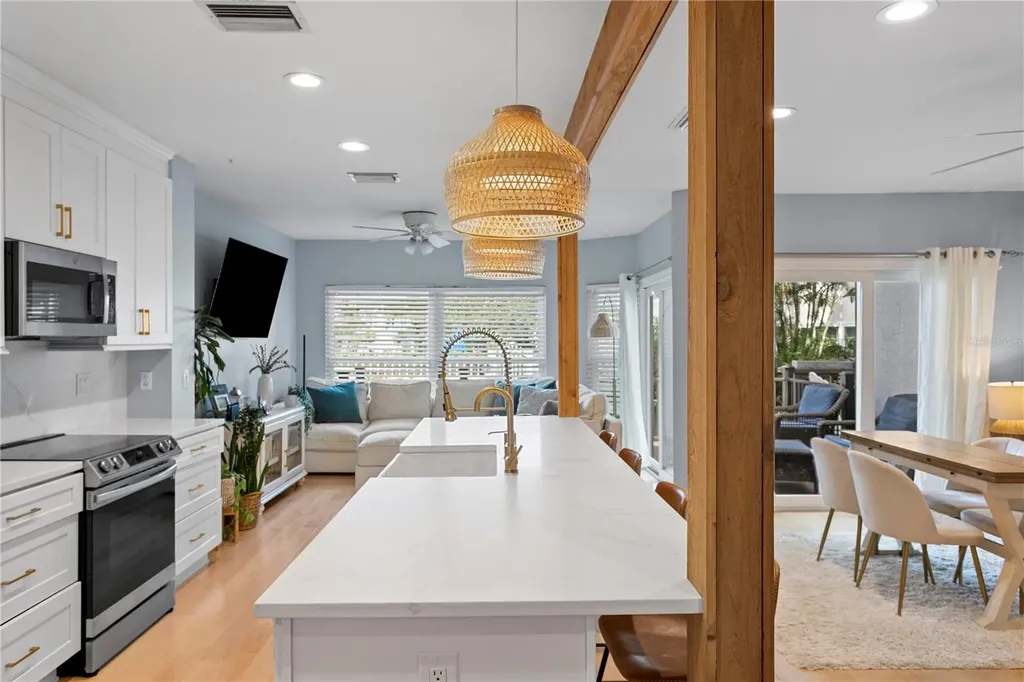 1114 Shipwatch Circle Tampa FL 33602