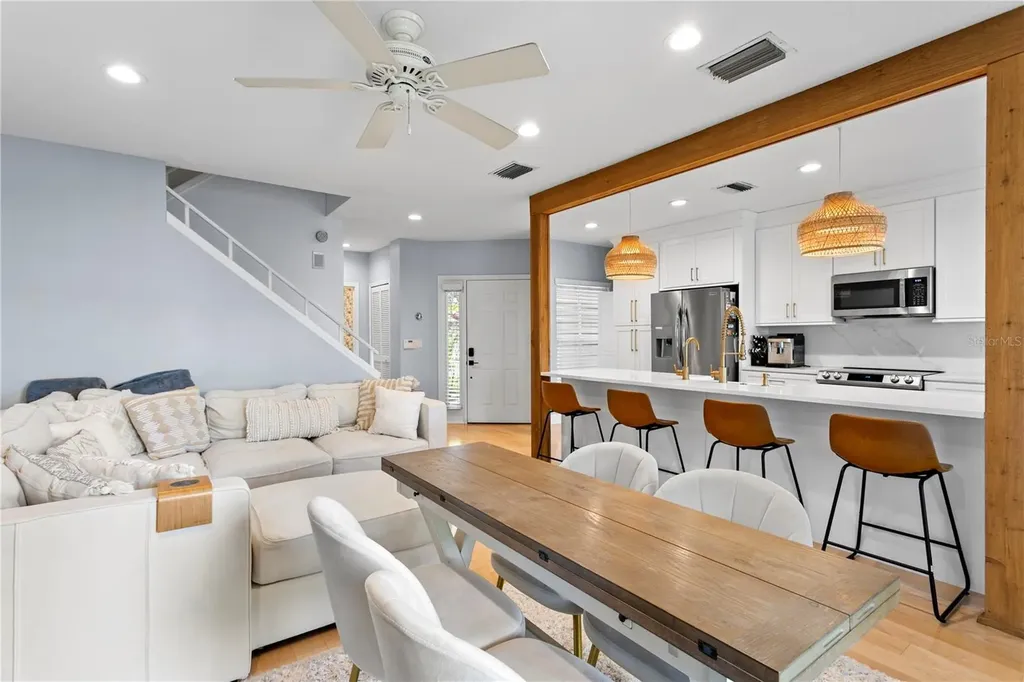 1114 Shipwatch Circle Tampa FL 33602