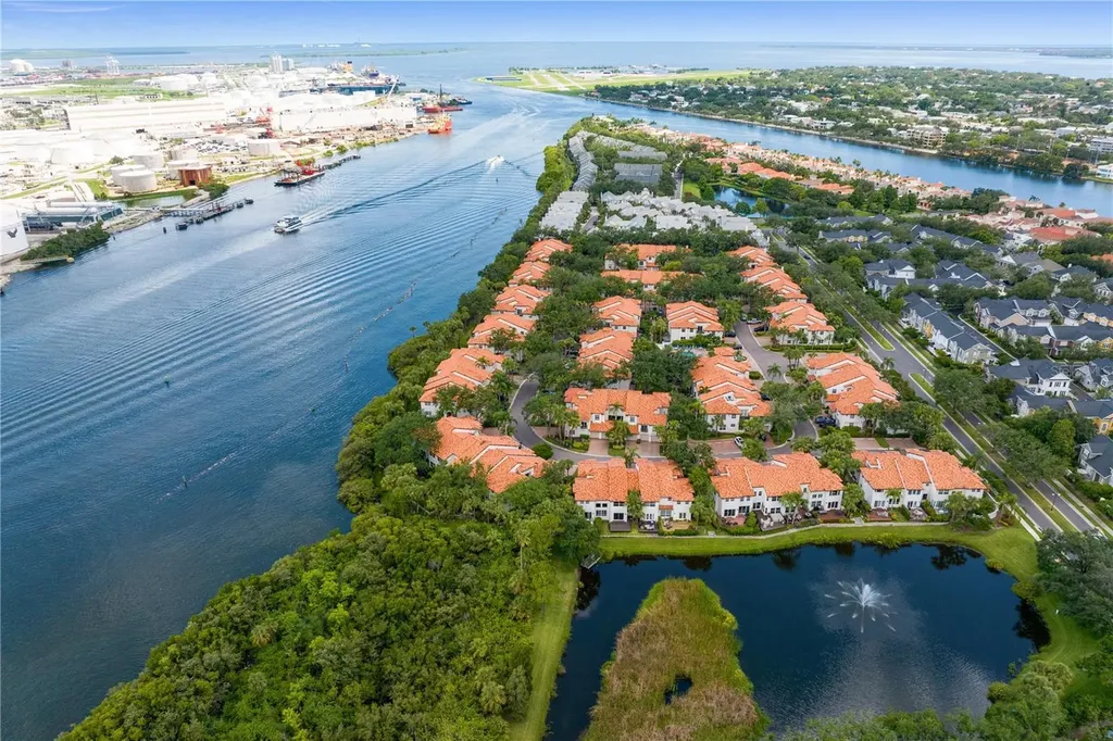 1114 Shipwatch Circle Tampa FL 33602