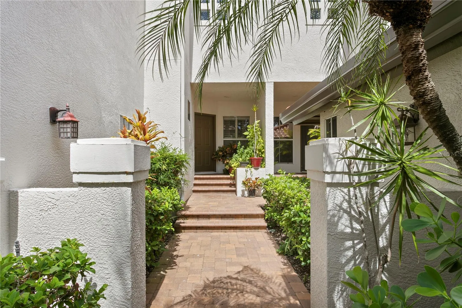 1114 Shipwatch Circle Tampa FL 33602