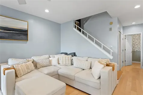 1114 Shipwatch Circle Tampa FL 33602