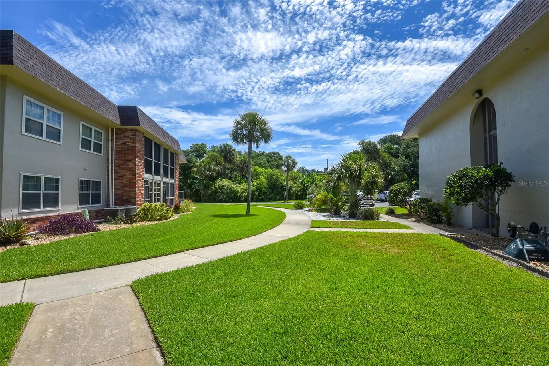 3800 Saxon Drive New Smyrna Beach FL 32169