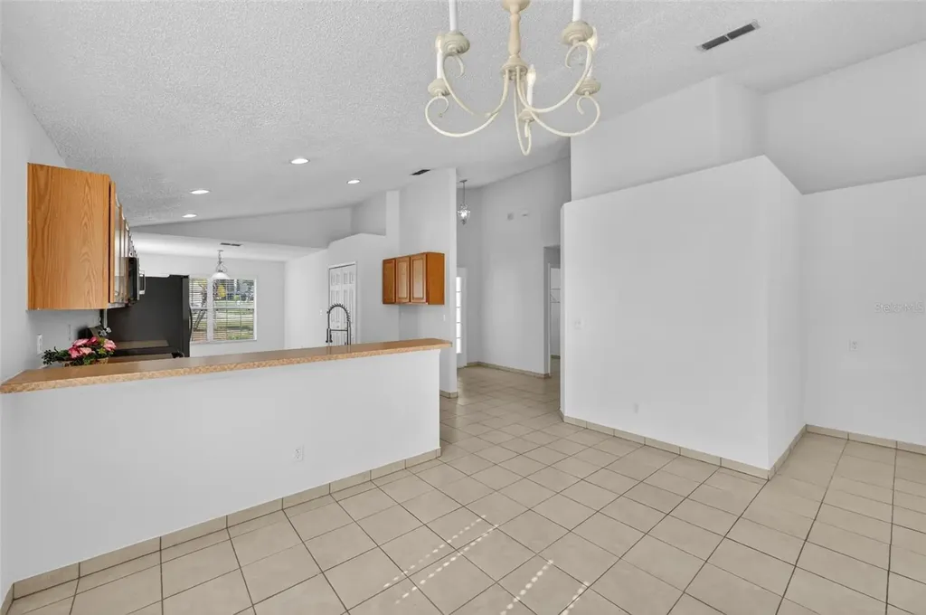 2041 Newtown Road Groveland FL 34736