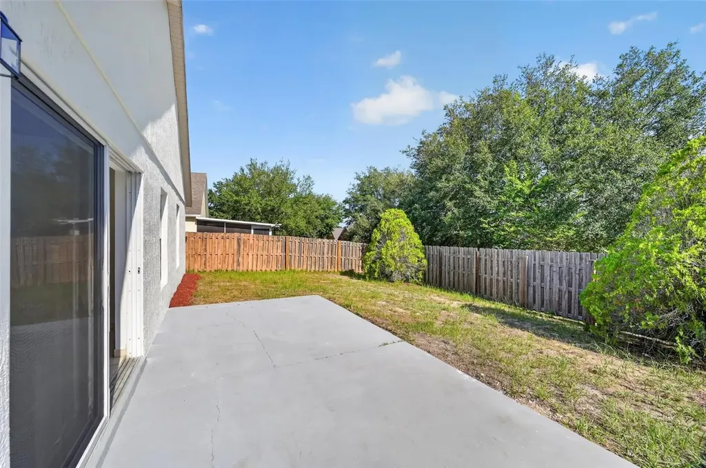 2041 Newtown Road Groveland FL 34736