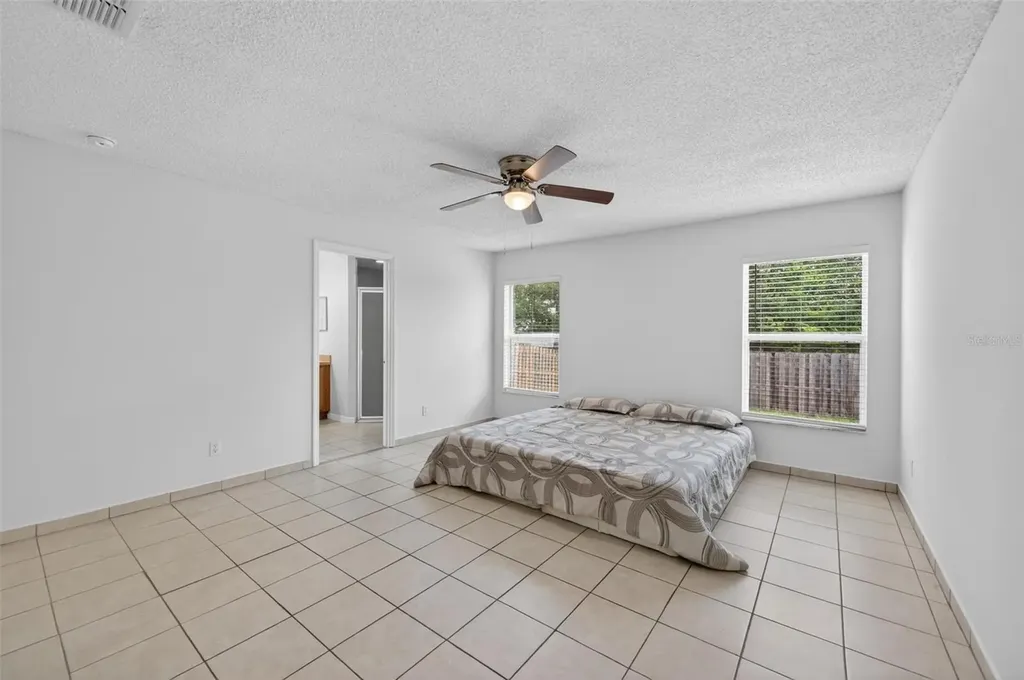 2041 Newtown Road Groveland FL 34736