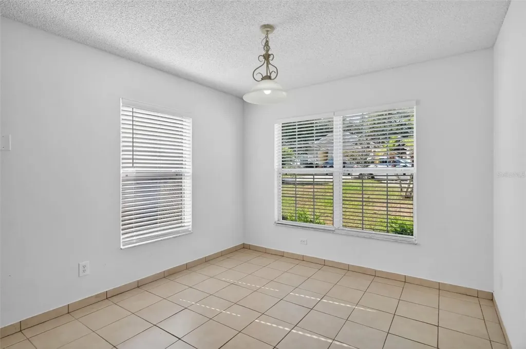 2041 Newtown Road Groveland FL 34736