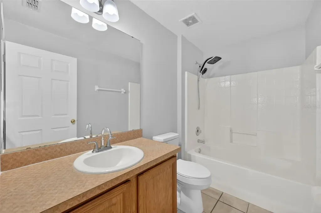 2041 Newtown Road Groveland FL 34736