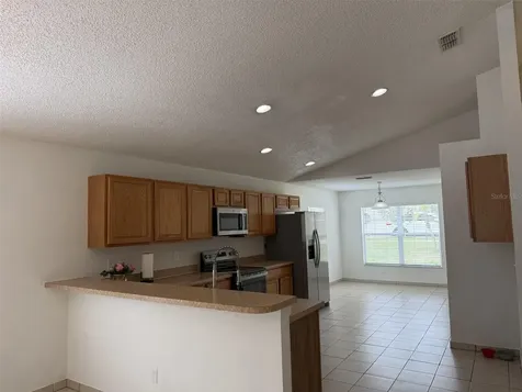 2041 Newtown Road Groveland FL 34736