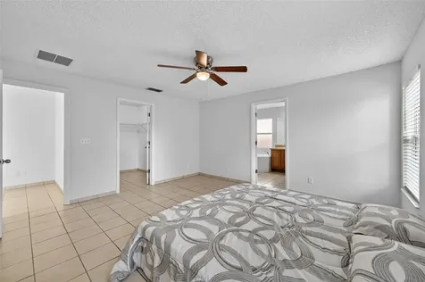 2041 Newtown Road Groveland FL 34736