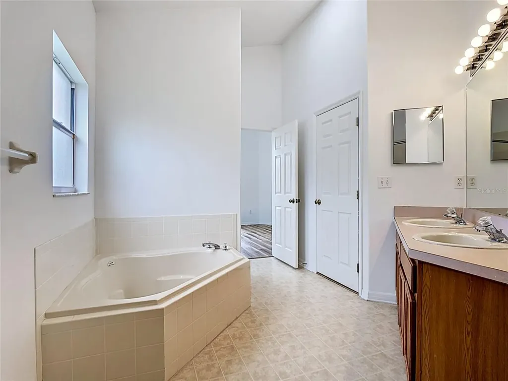 16706 Hidden Spring Drive Clermont FL 34714