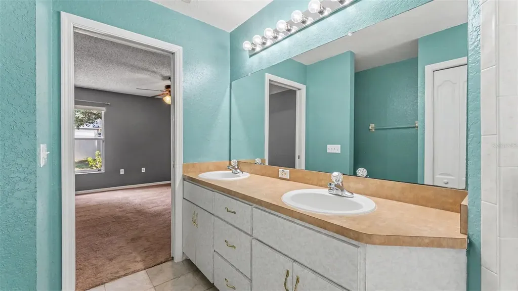 8202 Westmont Terrace Drive Lakeland FL 33810