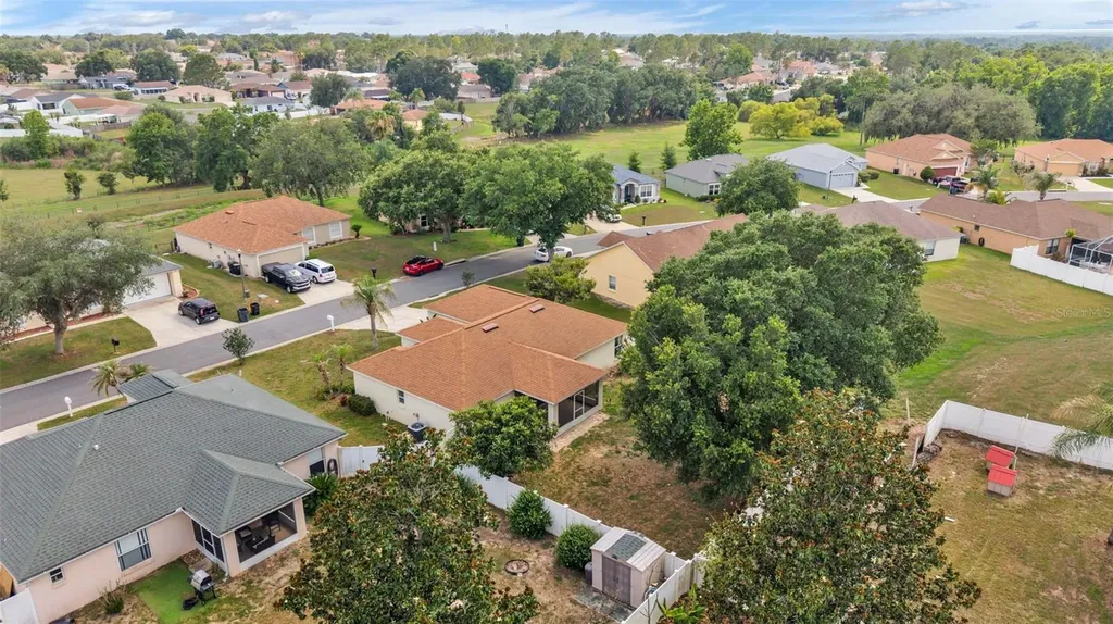8202 Westmont Terrace Drive Lakeland FL 33810