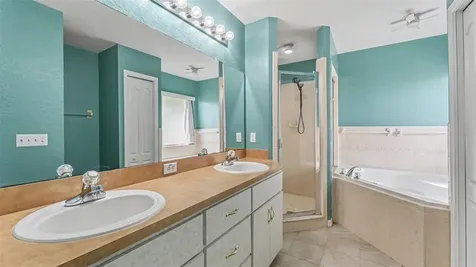 8202 Westmont Terrace Drive Lakeland FL 33810