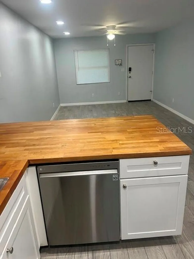 2808 W Azeele Tampa FL 33609