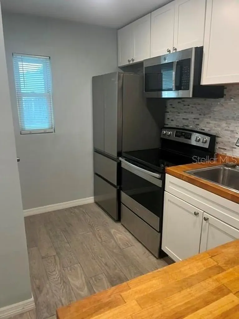 2808 W Azeele Tampa FL 33609