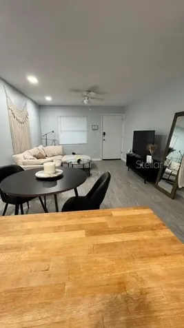 2808 W Azeele Tampa FL 33609