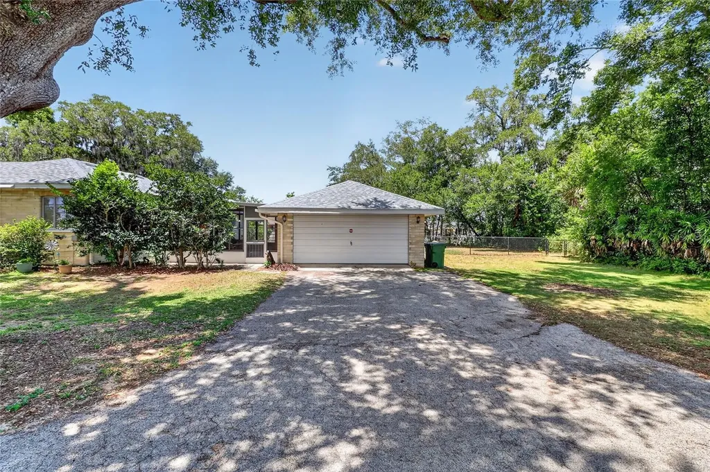 103 11th Street SE Winter Haven FL 33880