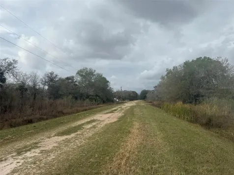 17667 NW 254th Street Okeechobee FL 34972