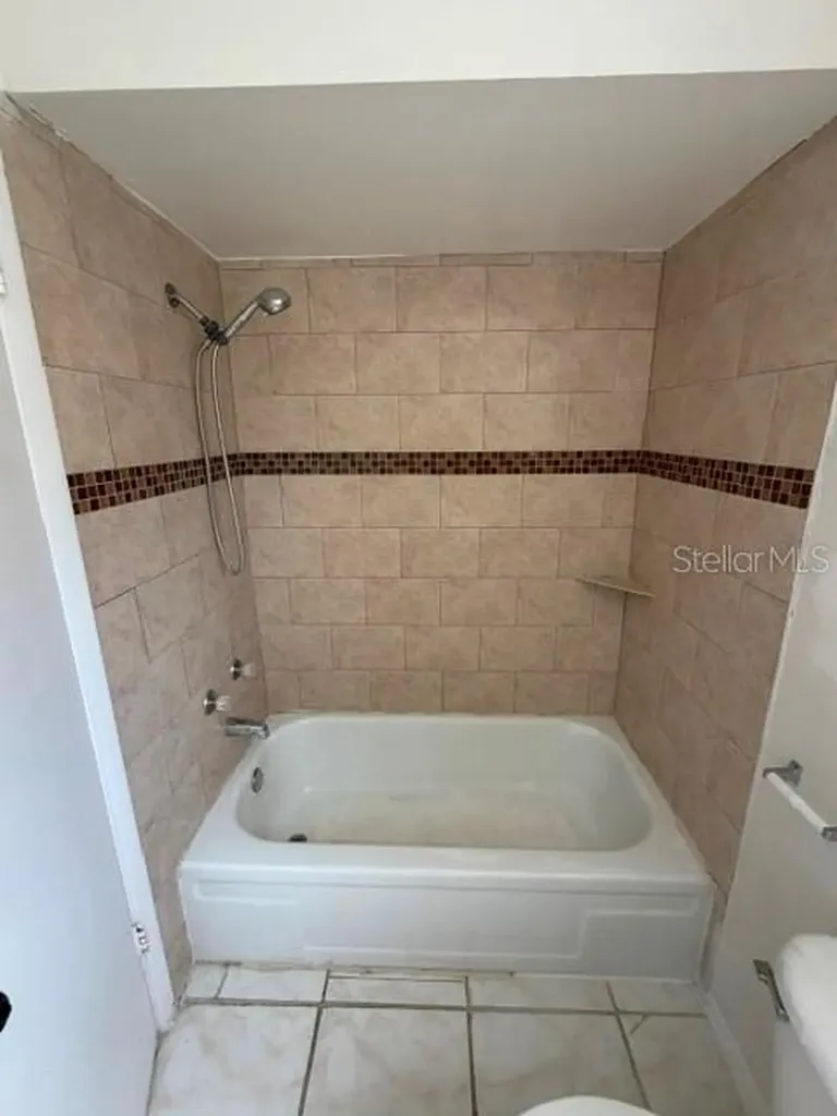 263 La Paz Drive Kissimmee FL 34743