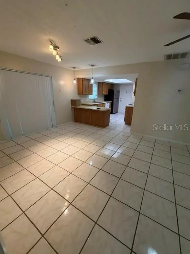 263 La Paz Drive Kissimmee FL 34743